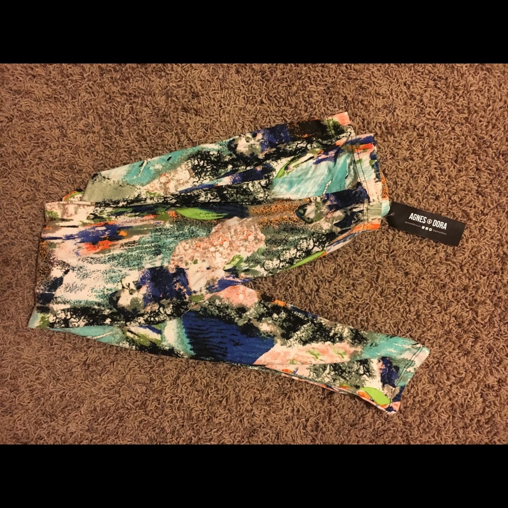 Agnes and Dora leggings